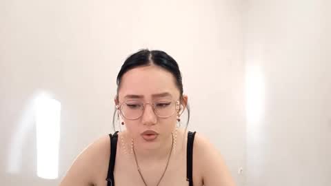 Roxie online show from 03/28/26, 01:22