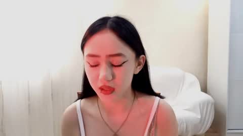 Roxie online show from 06/02/26, 01:02