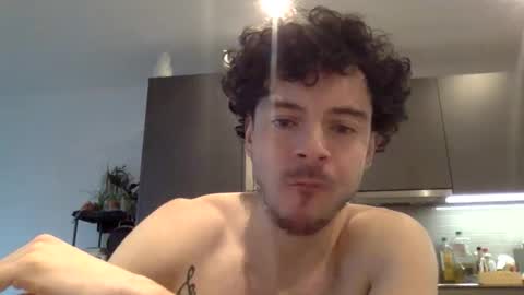 Snapshot of lupine_666 chatting on 12/13/24, 10:19 Lupine online show from 12/13/24, 10:19