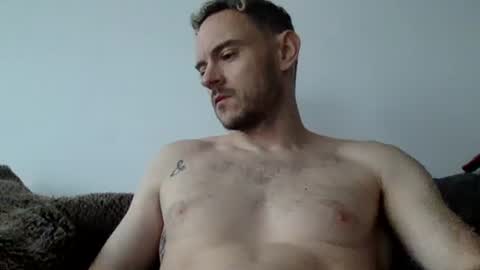 Snapshot of lupine_666 chatting on 12/16/25, 10:42 Lupine online show from 12/16/25, 10:42