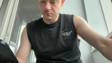 Snapshot of lupine_666 chatting on 06/08/26, 11:21 Lupine online show from 06/08/26, 11:21