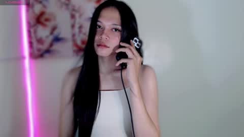 Maxie online show from 11/09/25, 03:10