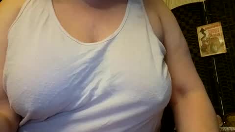 .Clarissa. Follow me on Instagram   miss buns  online show from 12/05/24, 10:01