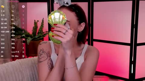 Snapshot of lushcherry chatting on 02/19/26, 06:09 your sweet Liana online show from 02/19/26, 06:09