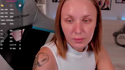 Snapshot of lushcherry chatting on 06/18/26, 04:35 your sweet Liana online show from 06/18/26, 04:35