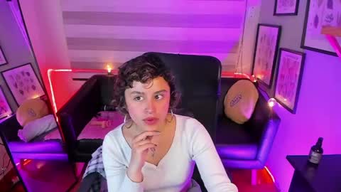 Luci   online show from 05/08/26, 11:37