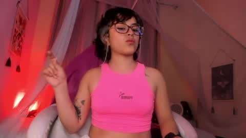 Luci   online show from 06/26/26, 12:04
