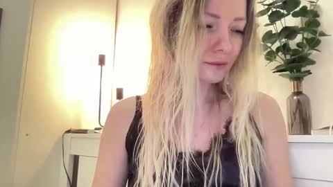 Snapshot of lusiluv chatting on 03/03/26, 07:20 lusiluv online show from 03/03/26, 07:20