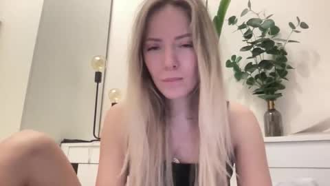 lusiluv online show from 03/05/26, 06:59