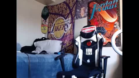 Snapshot of lust_j chatting on 12/08/24, 03:24 LUST online show from 12/08/24, 03:24