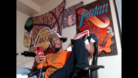 Snapshot of lust_j chatting on 12/10/24, 11:30 LUST online show from 12/10/24, 11:30