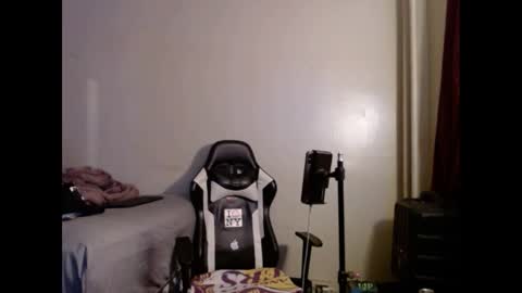 Snapshot of lust_j chatting on 09/10/25, 02:33 LUST online show from 09/10/25, 02:33