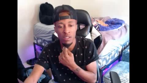 Snapshot of lust_j chatting on 09/19/25, 06:41 LUST online show from 09/19/25, 06:41