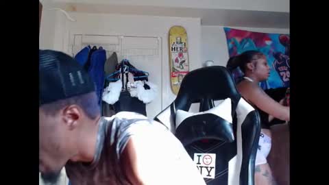 Snapshot of lust_j chatting on 10/21/25, 06:30 LUST online show from 10/21/25, 06:30