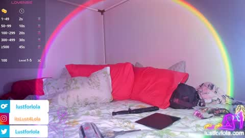 Snapshot of lustforlola chatting on 01/07/25, 04:50 LOLA online show from 01/07/25, 04:50