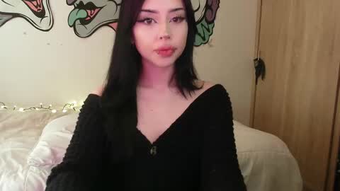 Snapshot of lustful_aprilx chatting on 12/29/24, 06:38 Valerie April online show from 12/29/24, 06:38