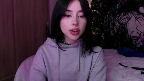Snapshot of lustful_aprilx chatting on 02/19/25, 12:03 Valerie April online show from 02/19/25, 12:03