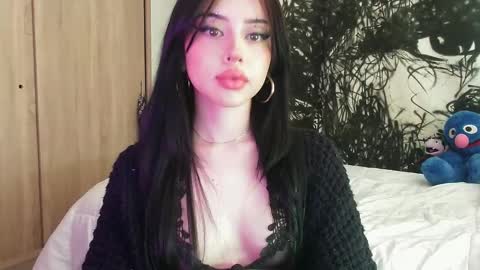 Snapshot of lustful_aprilx chatting on 03/08/25, 06:58 Valerie April online show from 03/08/25, 06:58
