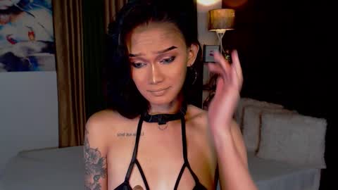 AdriannaFowks online show from 02/04/25, 05:34