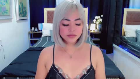 Snapshot of lustfuloffendertrina chatting on 01/02/25, 09:11 Trina online show from 01/02/25, 09:11