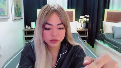 Snapshot of lustfuloffendertrina chatting on 01/13/25, 08:15 Trina online show from 01/13/25, 08:15