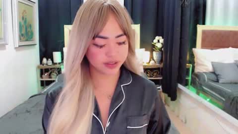 Snapshot of lustfuloffendertrina chatting on 02/08/25, 04:47 Trina online show from 02/08/25, 04:47