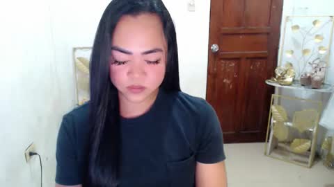 Snapshot of lustfuloffendertrina chatting on 03/03/26, 01:06 Trina online show from 03/03/26, 01:06