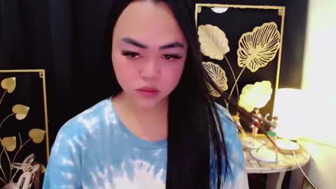 Trina online show from 03/25/26, 02:39