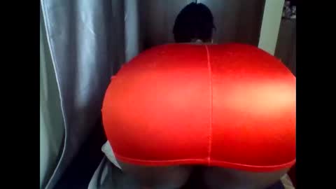 lustrous-choco online show from 05/20/26, 11:44