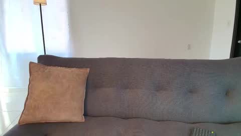 Snapshot of lustyguy18 chatting on 10/05/25, 12:14 Ander online show from 10/05/25, 12:14