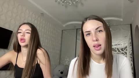 lustykitten1 online show from 12/04/25, 10:46