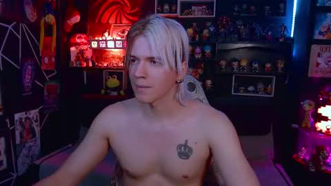 Snapshot of lustymatt chatting on 09/27/25, 11:54 lustymatt online show from 09/27/25, 11:54