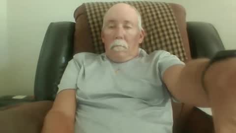 Snapshot of luv269er chatting on 10/23/25, 09:57 luv269er online show from 10/23/25, 09:57