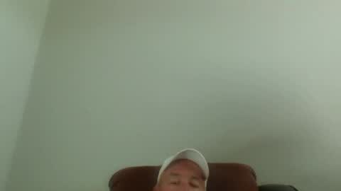 Snapshot of luv269er chatting on 04/18/26, 11:49 luv269er online show from 04/18/26, 11:49