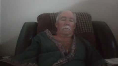 Snapshot of luv269er chatting on 05/26/26, 02:57 luv269er online show from 05/26/26, 02:57