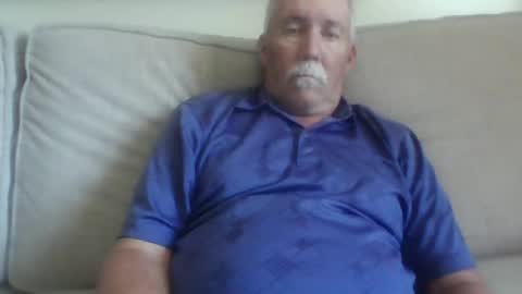 Snapshot of luv269er chatting on 06/20/26, 06:33 luv269er online show from 06/20/26, 06:33