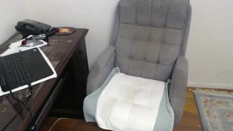 Snapshot of luv2havfunn chatting on 11/11/25, 02:39 Luv2HavFunn online show from 11/11/25, 02:39