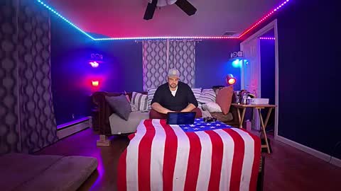 luv2watch1980 online show from 12/22/25, 09:28