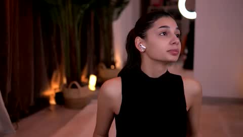 Caprice online show from 02/09/26, 02:43