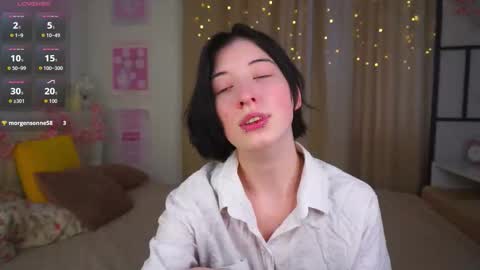 Snapshot of luvenianitschke chatting on 02/25/26, 09:19 Sasha online show from 02/25/26, 09:19