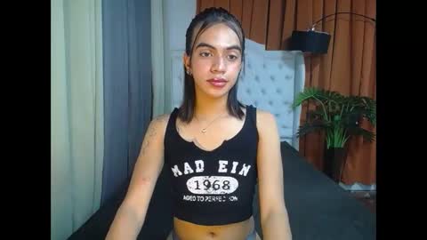 luvrr_trixie online show from 01/19/26, 12:09