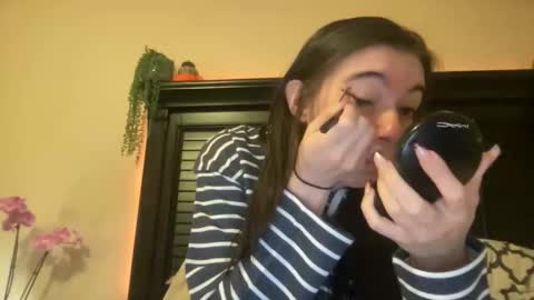 luvrxstarx online show from 12/17/25, 12:49