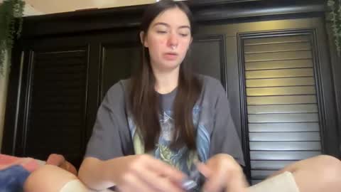 luvrxstarx online show from 03/25/26, 12:05