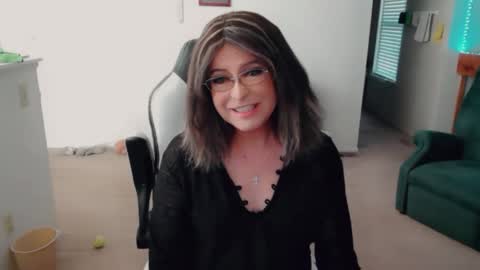 Britney online show from 11/25/25, 06:30