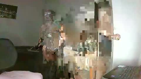 Snapshot of luvs2play1978 chatting on 12/07/24, 07:32 luvs2play1978 online show from 12/07/24, 07:32