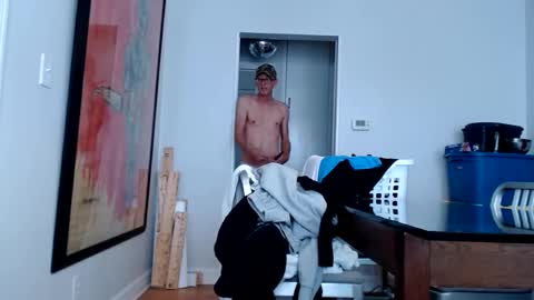 Snapshot of luvshonitoff chatting on 01/26/25, 04:51 Jim Bo online show from 01/26/25, 04:51