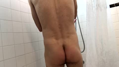 Snapshot of luvshonitoff chatting on 02/20/25, 08:25 Jim Bo online show from 02/20/25, 08:25