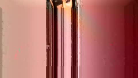 luvvlee online show from 04/18/26, 01:48