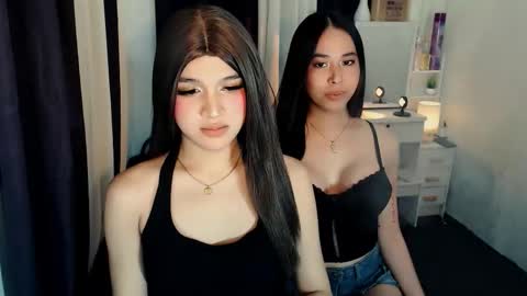 queen lux online show from 10/30/25, 10:16