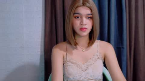 queen lux online show from 04/06/26, 06:58